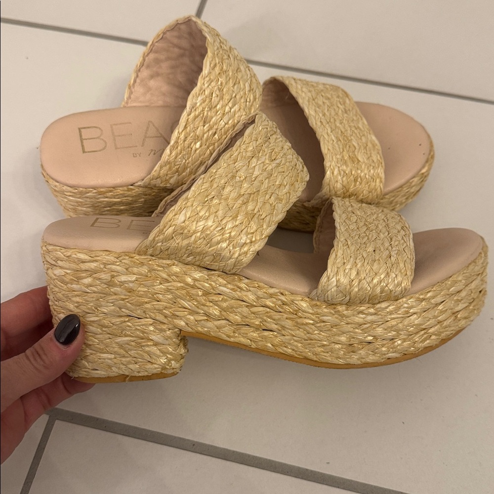 Beach by Matisse Woven Platform Sandals